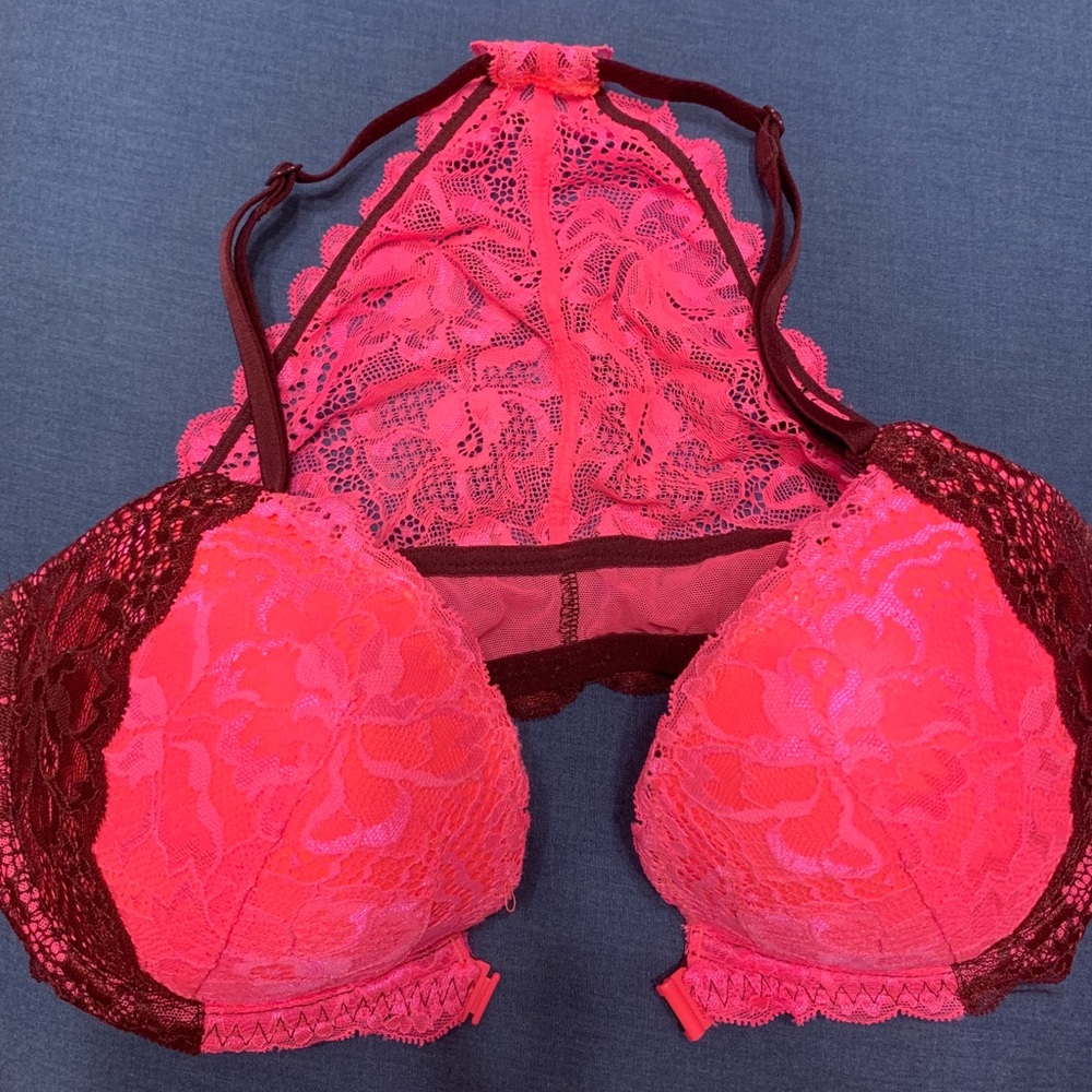 Victoria’s Secret Push-Up Racerback Bra, Size: 34D
